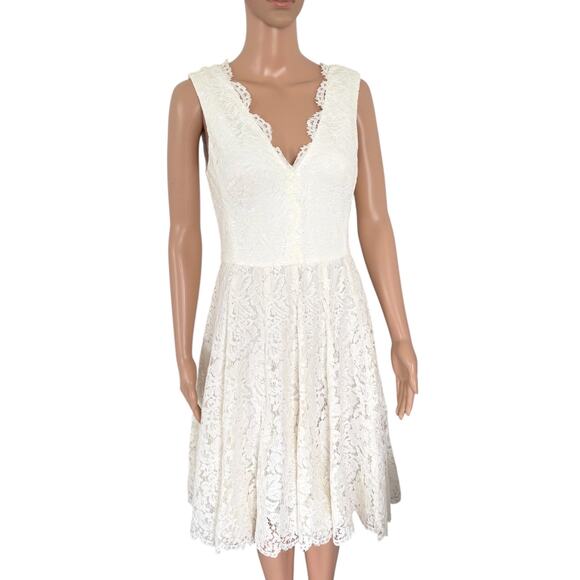 Vera Wang Lace Sleeveless Fit & Flare Dress 6 Bridal Feminine Cocktail Glam - Picture 2 of 7